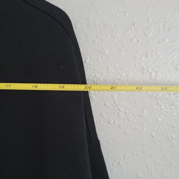 Sports illustrated Black Sports Tee - Picture 5 of 6